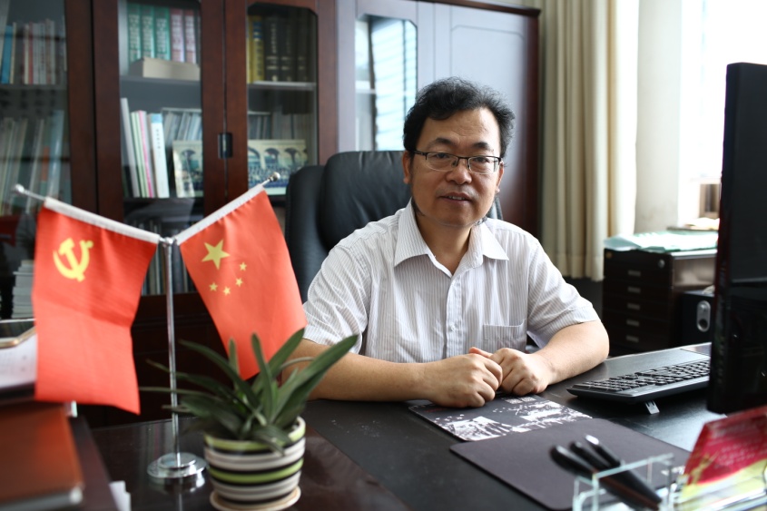 首席专家